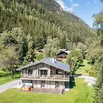 Jatoba - By Emerald Chalet *