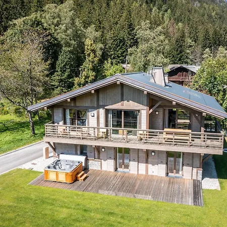 Jatoba - By Emerald Chalet *